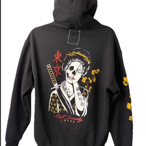 Riot Society Hoodie Mens Medium
Tokyo Geisha Skull Cherry Blossom
Japan - Picture 2 of 8